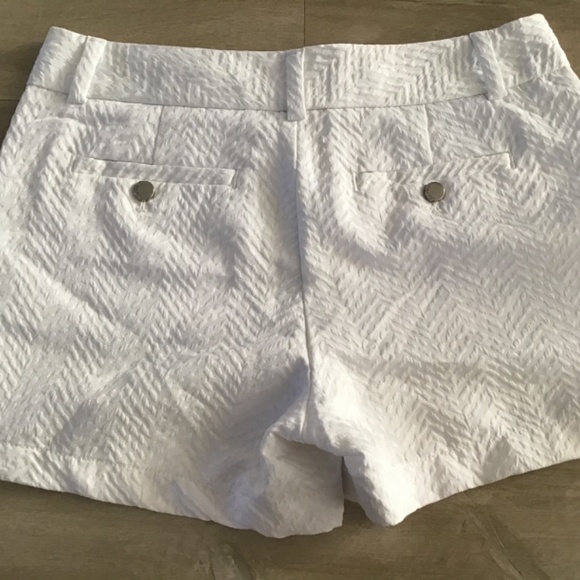 Calvin Klein Shorts - Picture 2 of 2